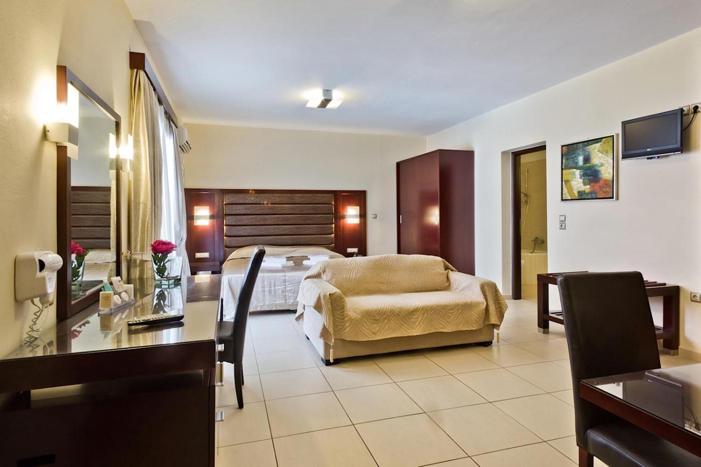 Socrates Hotel Apartments Kárpathos Eksteriør bilde