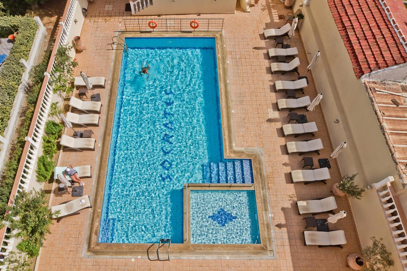 Socrates Hotel Apartments Kárpathos Eksteriør bilde